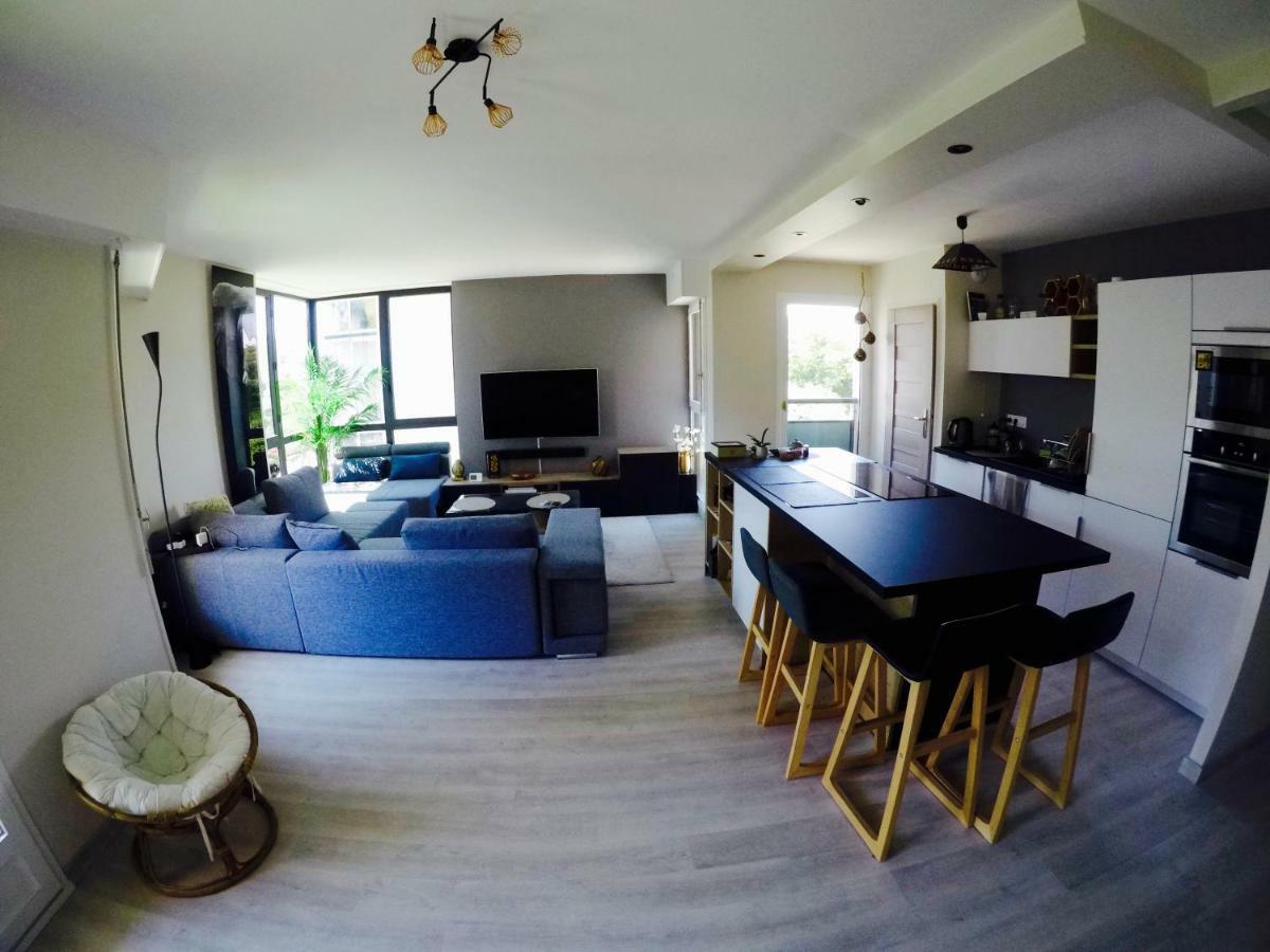 Charming & Cosy Rooms Reze Exterior photo